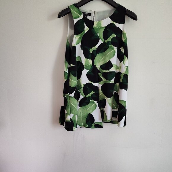 Ladies Petite SZ 6P Alfani Sleeveless Green/Multi Blouse - Picture 1 of 5
